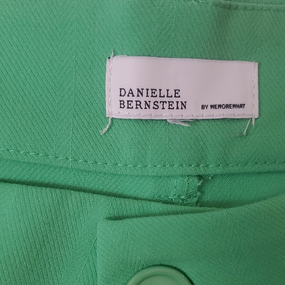 DANIELLE BERNSTEIN Green and Cream Women's Shorts - Picture 6 of 15